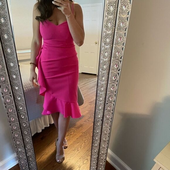 Likely Dresses & Skirts - Likely LAVERNA FITTED MIDI DRESS IN FUCHSIA